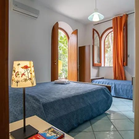 Testa Di Monaco Natural فندق