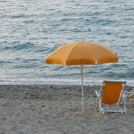 Testa Di Monaco Natural فندق Capo dʼOrlando