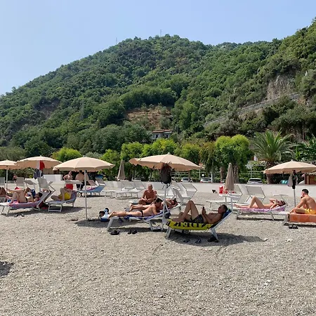 Testa Di Monaco Natural 2* Capo dʼOrlando