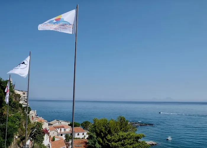 Hotel Testa Di Monaco Natural 2*