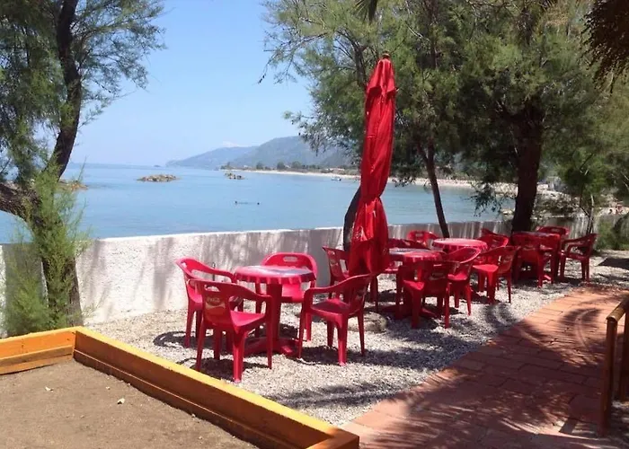 Testa Di Monaco Natural Hotel Capo dʼOrlando